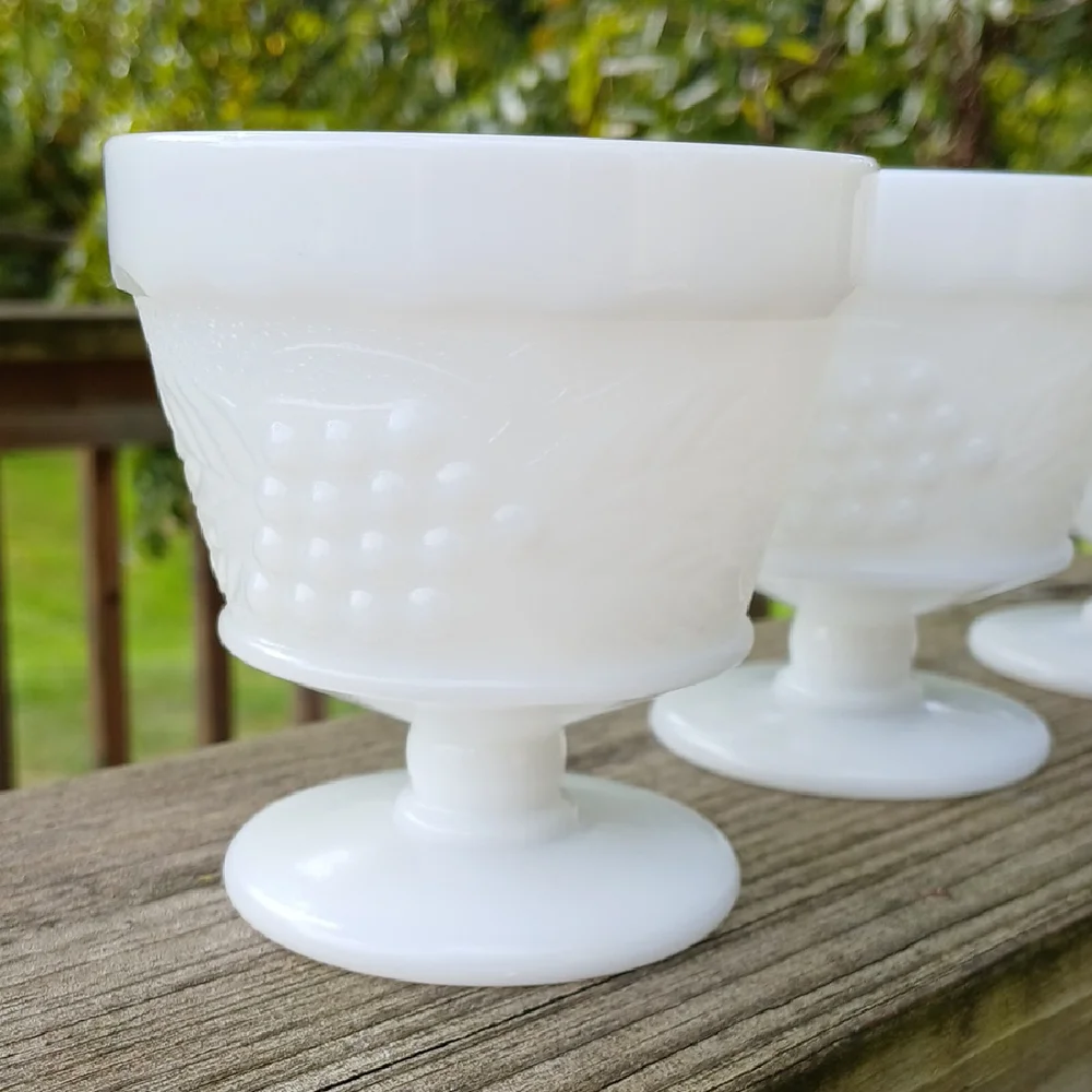 4 Anchor Hocking Milk Glass Sherbert Dessert Ice Cream Cups